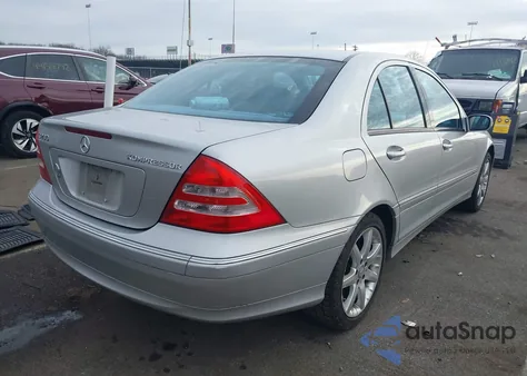 2003 Mercedes-Benz C 230 Kompressor Sport z USA, uszkodzony, nr VIN WDBRF40JX3A531323
